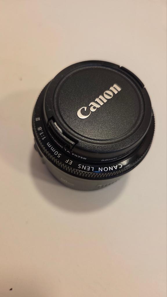 Canon EF 50mm f/1.8 II Lens - Zo goed als nieuw, Ophalen of Verzenden, Zo goed als nieuw, Standaardlens