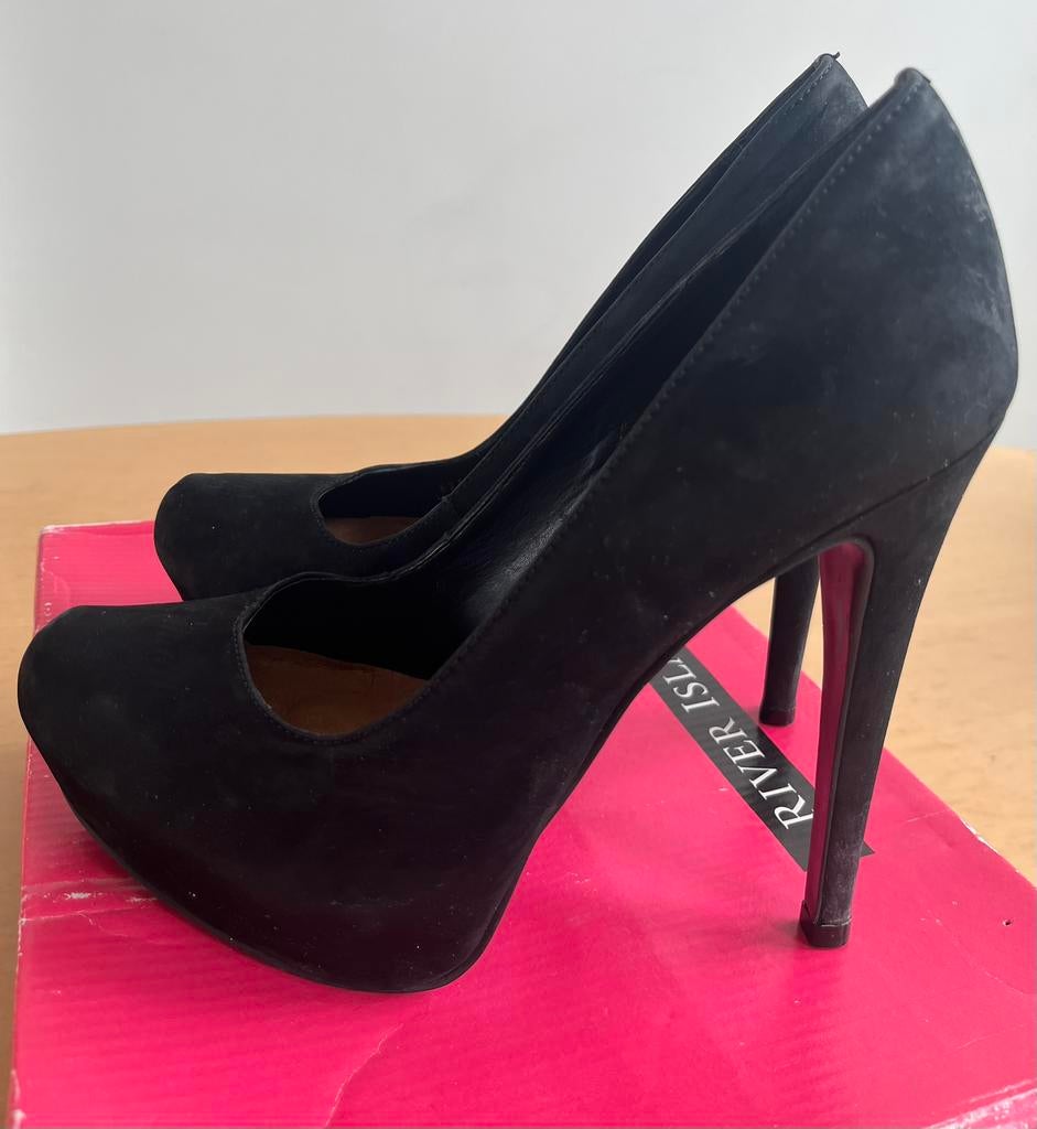 River Island hoge zwarte pumps maat 38, Ophalen of Verzenden, Zo goed als nieuw, Schoenen met hoge hakken, River Island