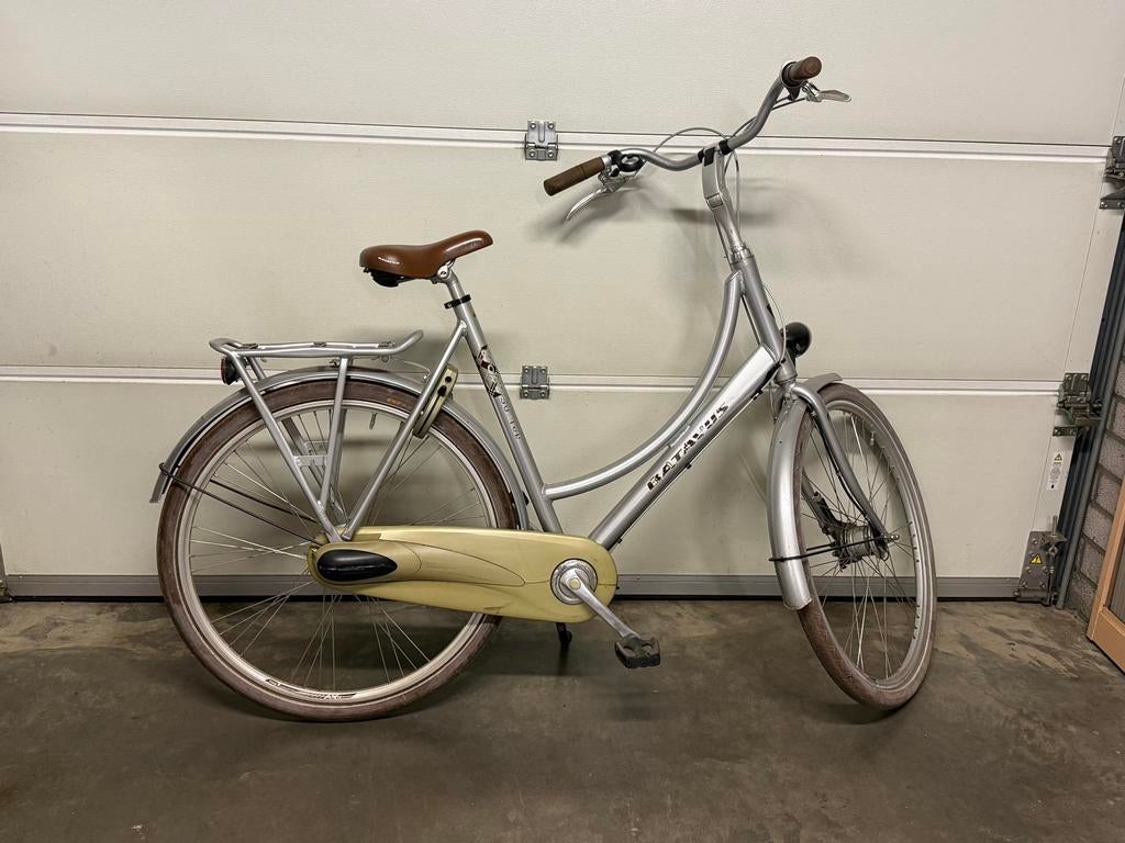Batavus damesfiets, 28 inch, frame 62 cm, Ophalen, Terugtraprem, Gebruikt, Versnellingen