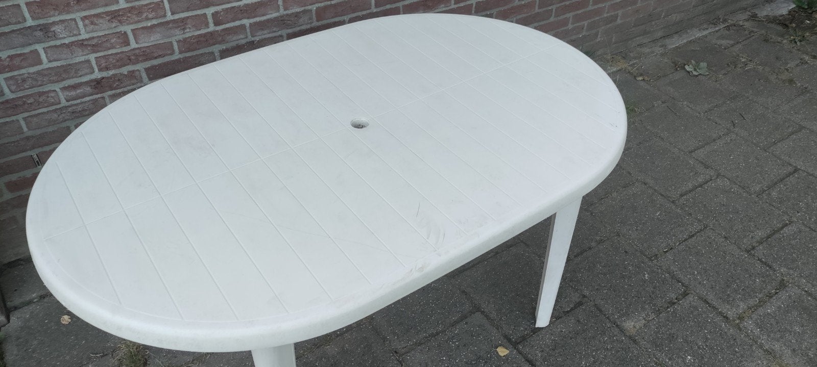 Tuintafel,Hartman,wit,ovaal,135x90x70 cm,Kunststof, Ophalen, Gebruikt, Rechthoekig, Kunststof