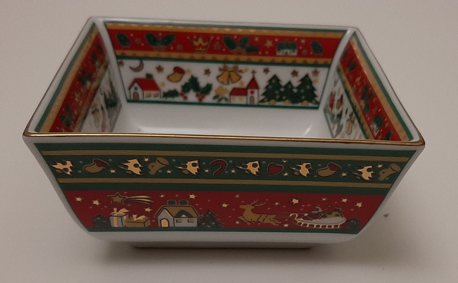 Maebata porselein. Japan. Kerstmotief., Ophalen of Verzenden