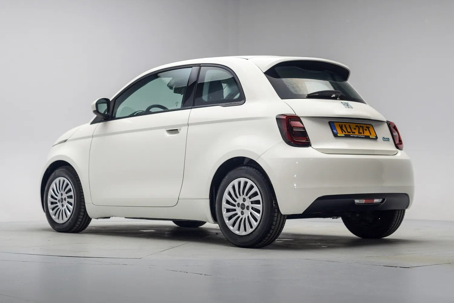 Fiat 500E 24kwh 3-Fase [ Virtual Cockpit Cruise control Lane, 0 cilinders, Gebruikt, 95 pk, Wit