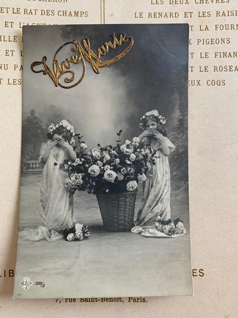 Vive Marie - meisjes met mand rozen (II), Ophalen of Verzenden, Voor 1920, Gelopen, Kinderen