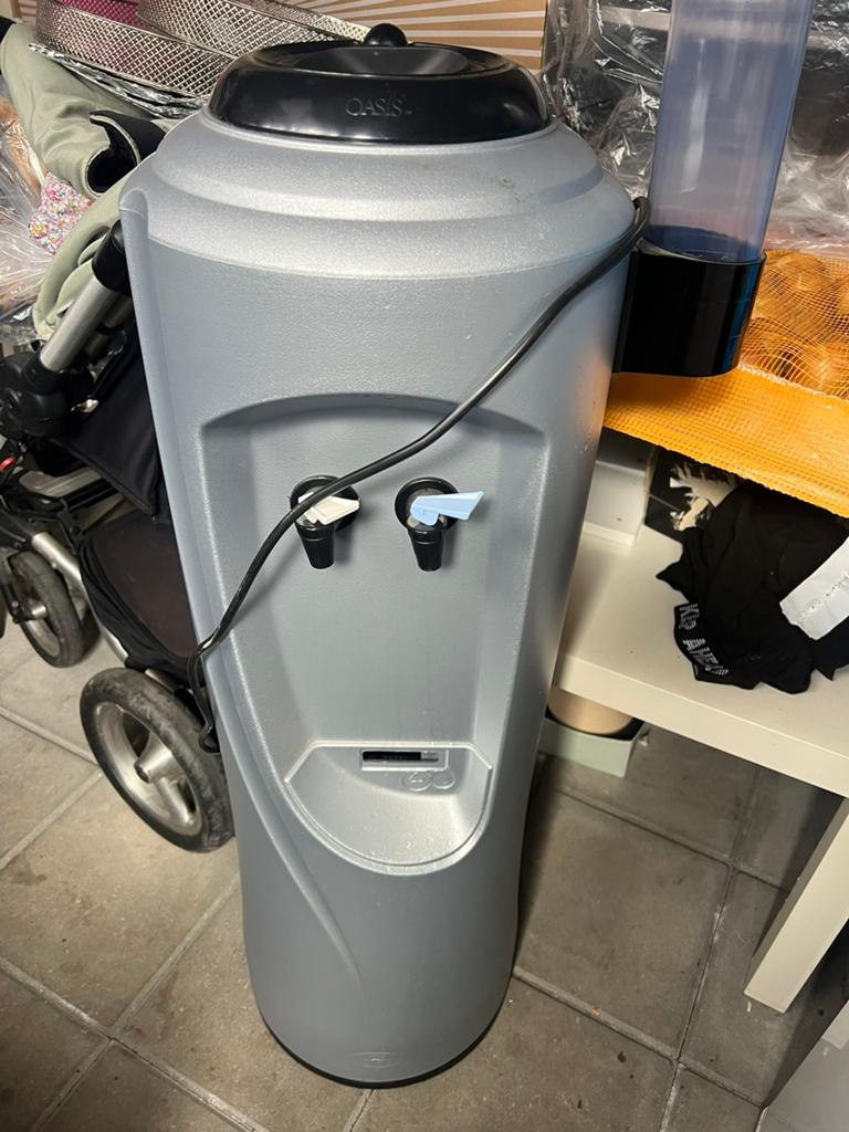 waterdispenser.! (ijskoud water )Werkt naar behoren, Witgoed en Apparatuur, Waterkoelers, Ophalen of Verzenden