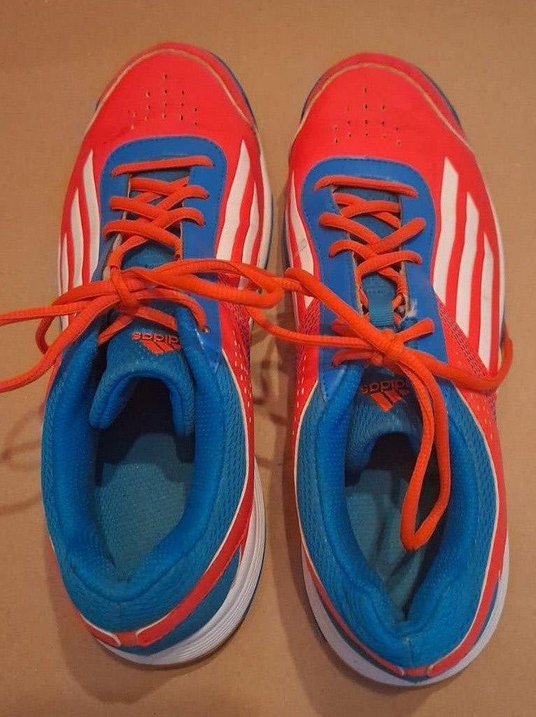 ADIDAS   indoor hockey schoen maat 41 nog nieuw, Ophalen of Verzenden, Zo goed als nieuw, Schoenen