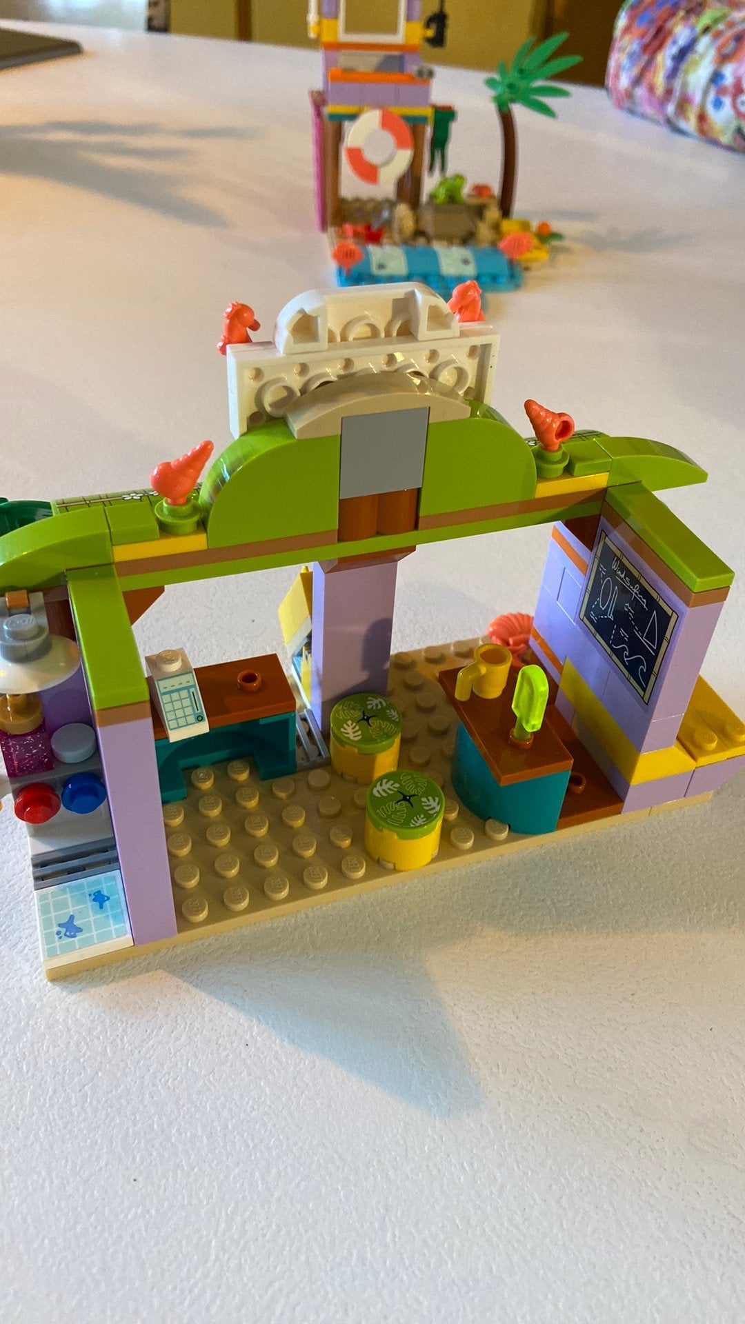 Foto 12 van Lego Friends set 41710 surfer strandplezier + gratis kano