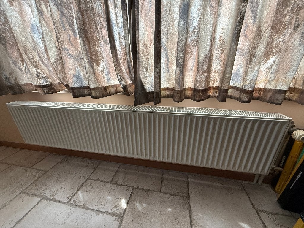 Radiator (200x40x10) – Incl. Danfoss thermostaatknop, Ophalen, 30 tot 80 cm, Radiator, 150 cm of meer