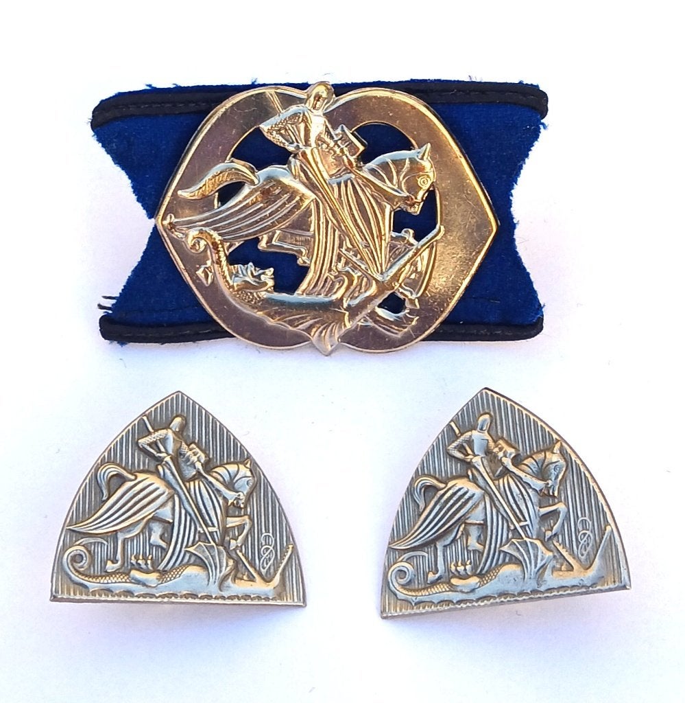 Baretembleem Huzaren van Boreel, 1946-48, buiglippen, Verzamelen, Ophalen of Verzenden, Landmacht, Nederland, Embleem of Badge