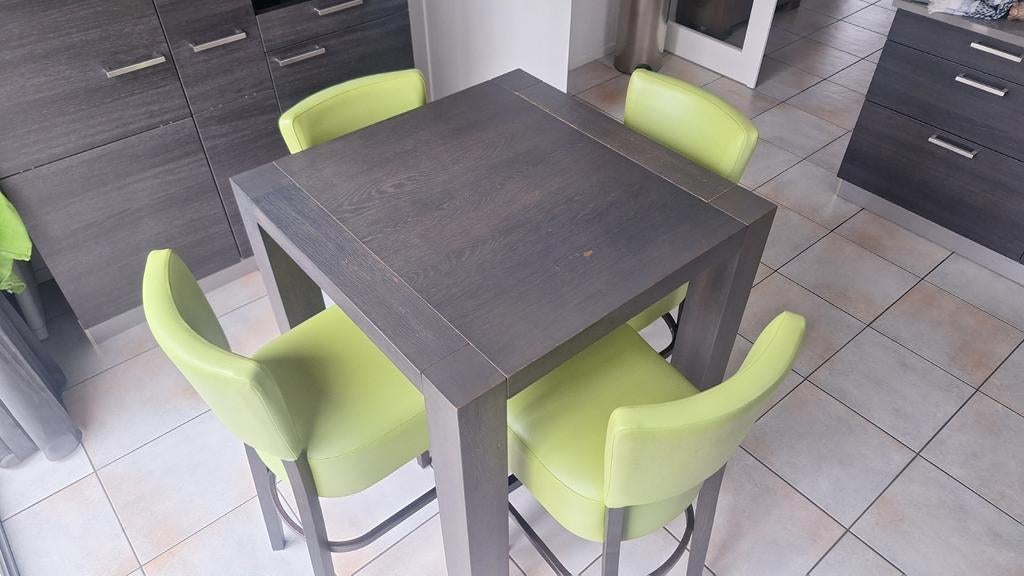 Bartafel eiken, met 4 hoge stoelen, Ophalen