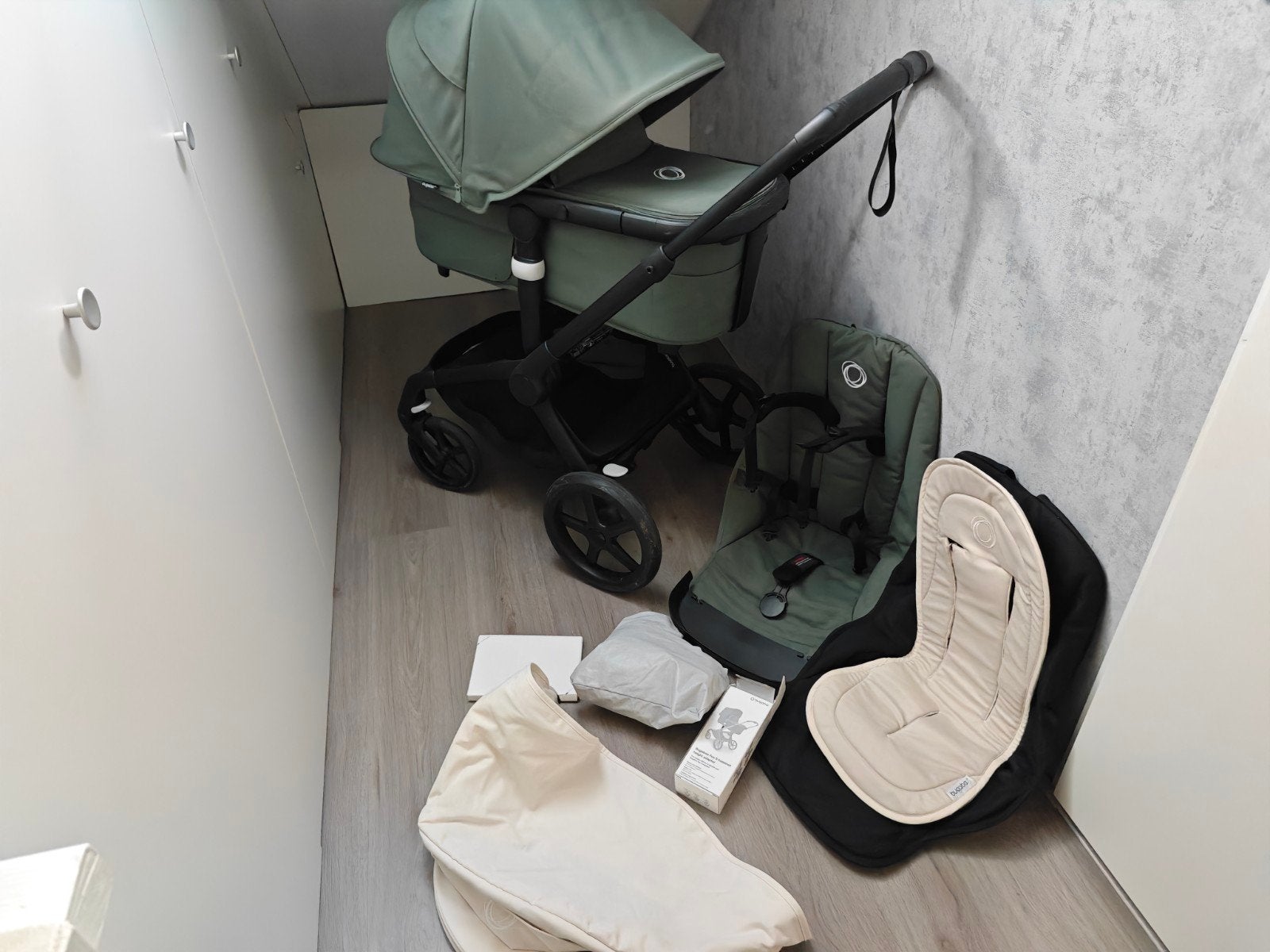 Bugaboo Fox 5 Forest Green met extra's en hoogte adapters, Ophalen, Bugaboo, Zo goed als nieuw, Combiwagen