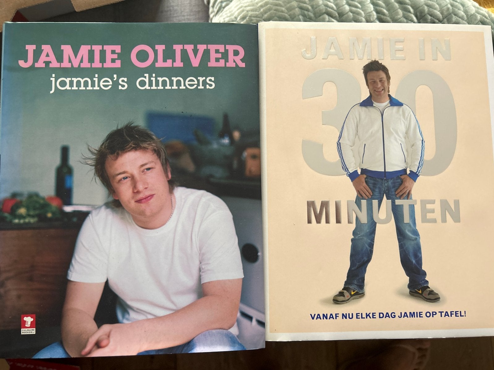 Jamie Oliver kookboeken: Jamie's Dinners & Jamie in 30 Minut, Boeken, Ophalen of Verzenden, Gelezen