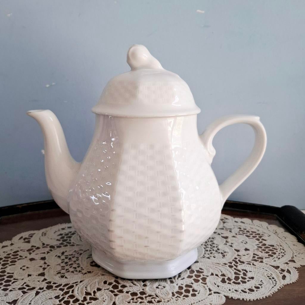 Winterling Roslau, witte theepot met mandwerk reliëf, Ophalen of Verzenden