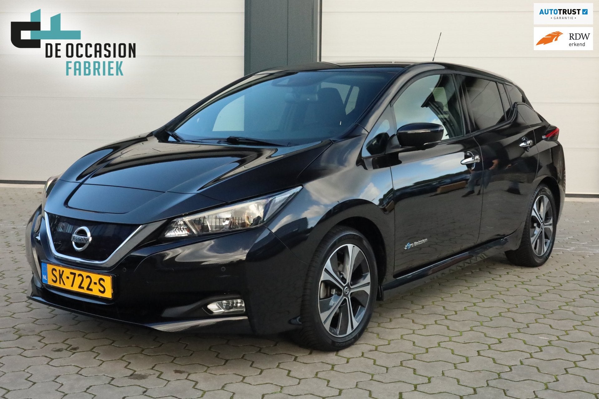 Nissan LEAF 2.ZERO EDITION 40 kWh Carplay, Camera Adaptief, Gebruikt, 150 pk, Zwart, Origineel Nederlands