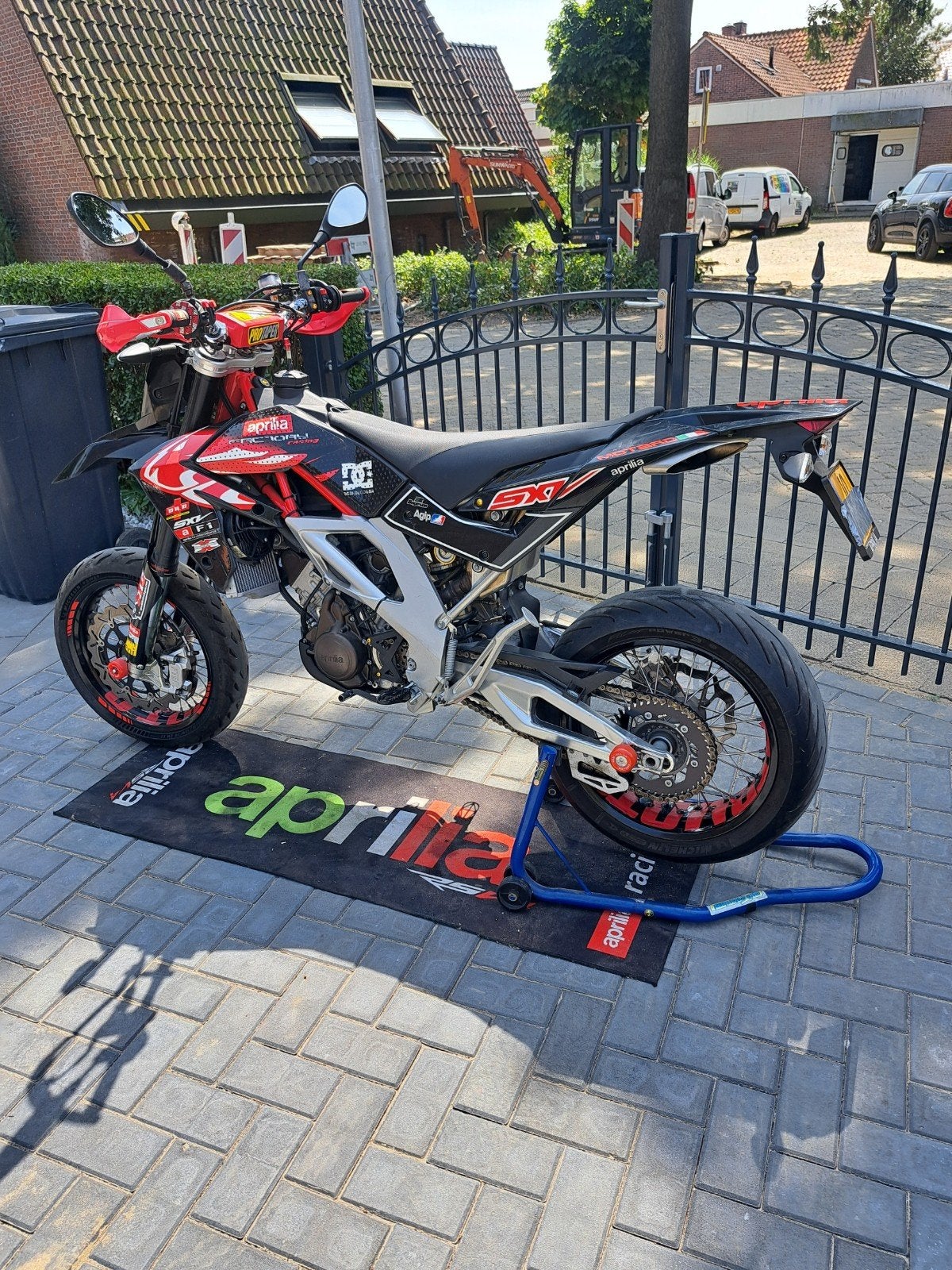Aprillia 450 supermoto sxv, Motoren, 450 cc, 2 cilinders, Gebruikt, Particulier