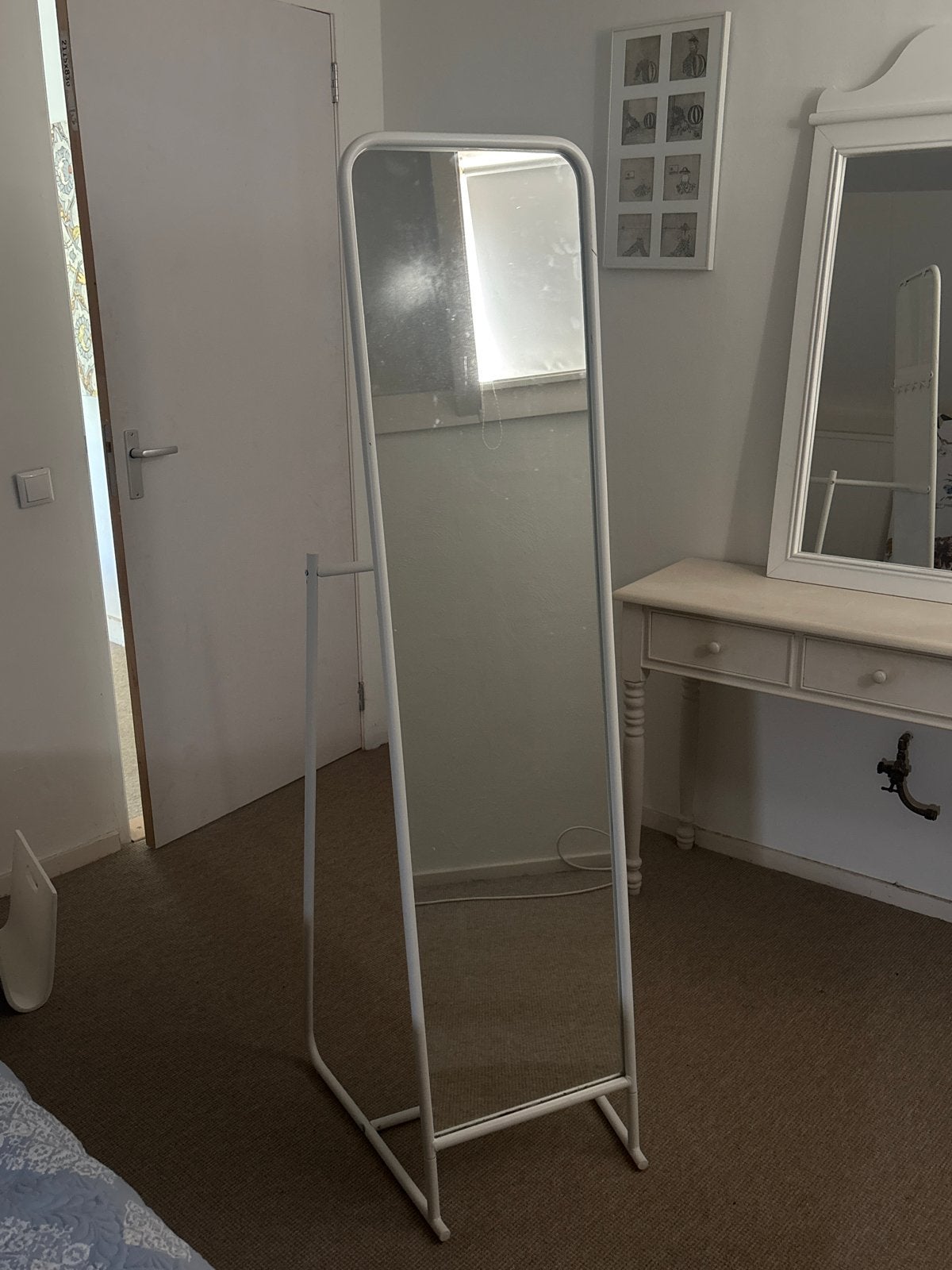 Ikea staande spiegel met haakjes voor sieraden/kleding, Ophalen, Minder dan 50 cm, Gebruikt, 150 tot 200 cm