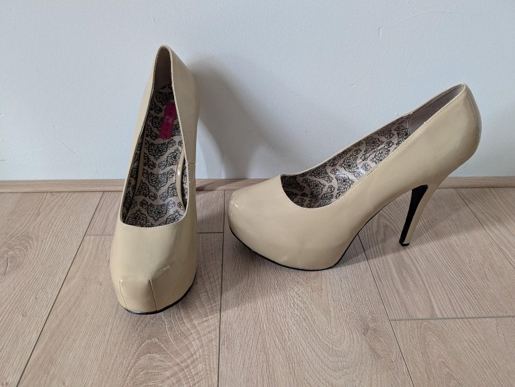 Pleaser Bordello Teeze-06, Verzenden, Beige, Zo goed als nieuw, Schoenen met hoge hakken