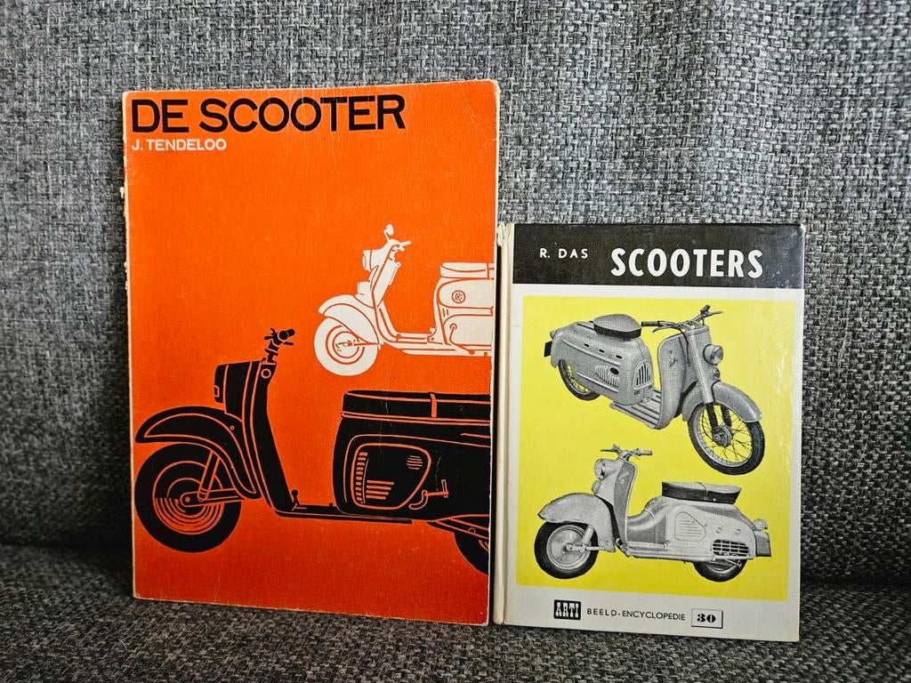 2x Oldtimer Scooter Boeken: 'De Scooter' & 'Scooters', Boeken, Verzenden, Gelezen, J. Tendeloo, R. Das, Algemeen