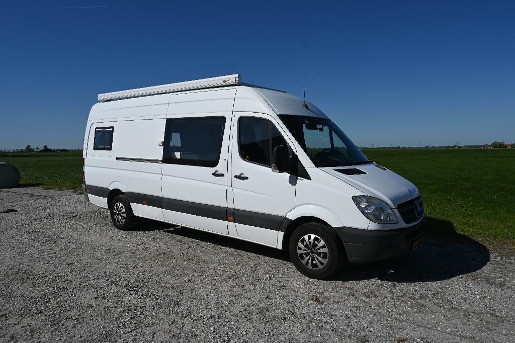 Caravans And Camping Mercedes