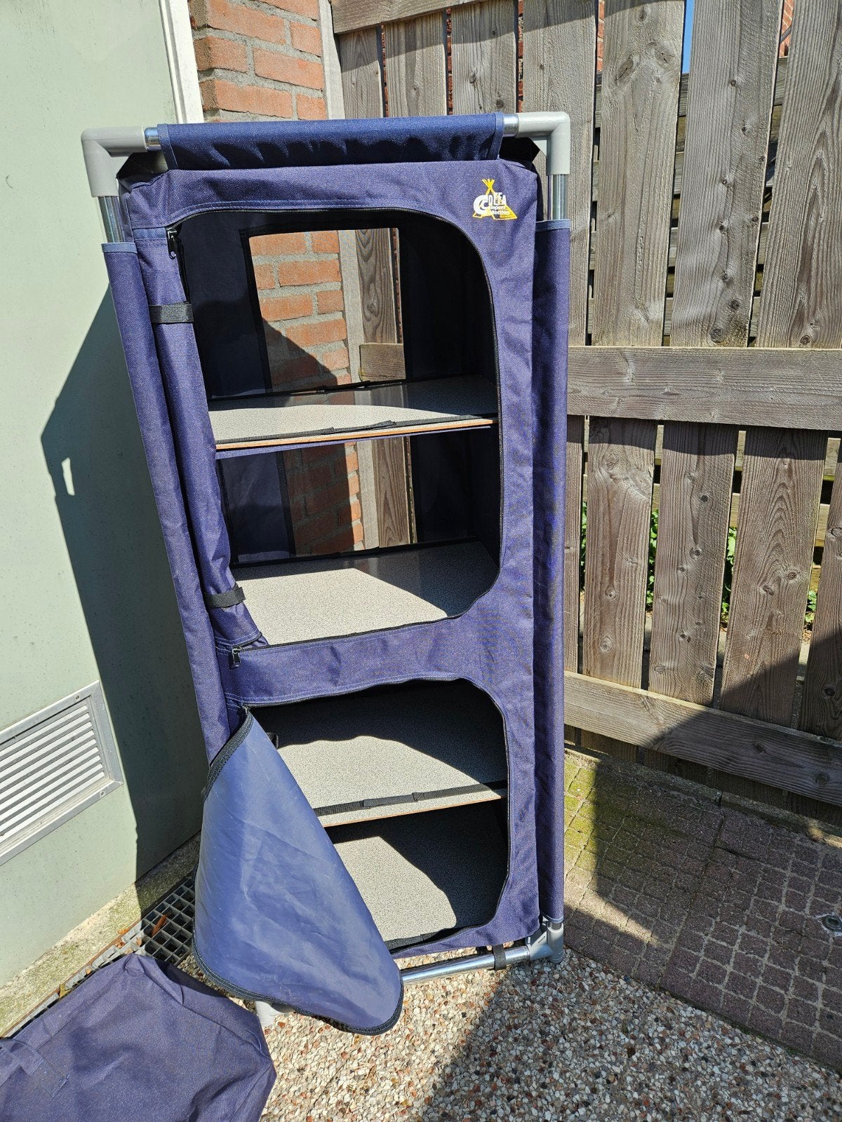 Defa campingkast 140cm hoog, Caravans en Kamperen, Ophalen of Verzenden, Gebruikt, Campingkast