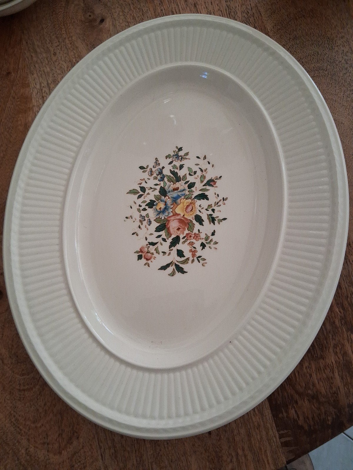 Wedgwood CONWAY Prachtige Schaal zgan, Ophalen, Zo goed als nieuw, Porselein, Schaal of Schalen