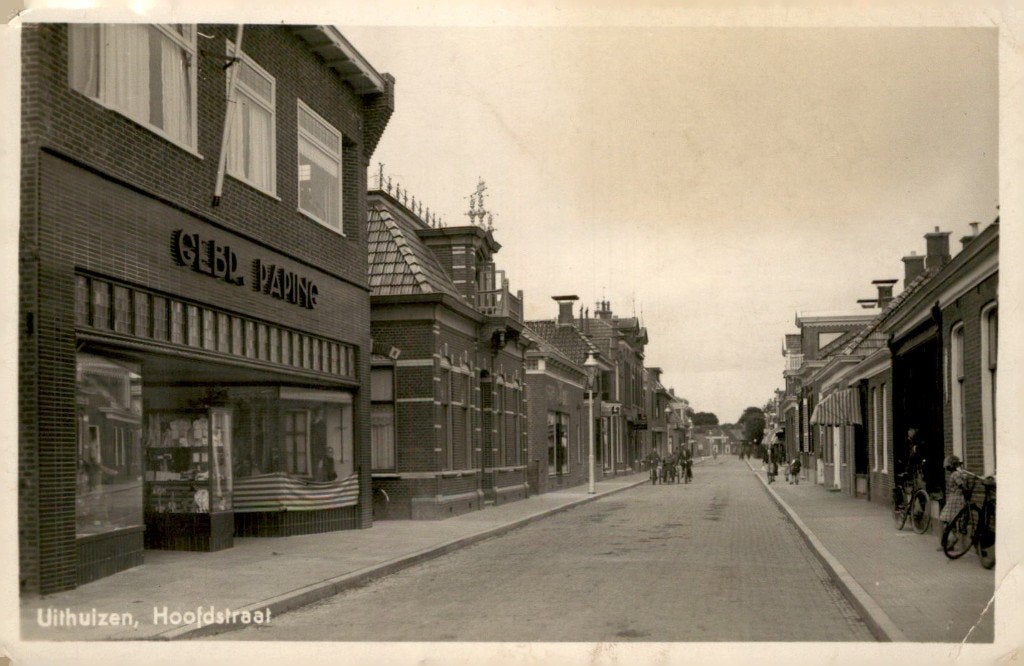 Uithuizen Hoofdstraat # 51, Verzenden, 1920 tot 1940, Gelopen, Groningen