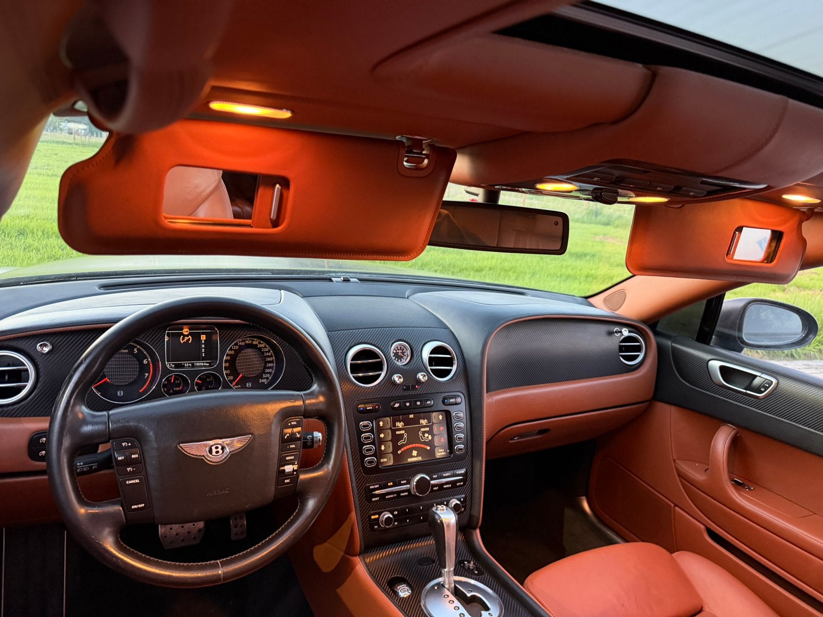Bentley Flying Spur Loop Sloop Export 6.0 W12 V12 V8 InrMog, Ophalen, Bentley