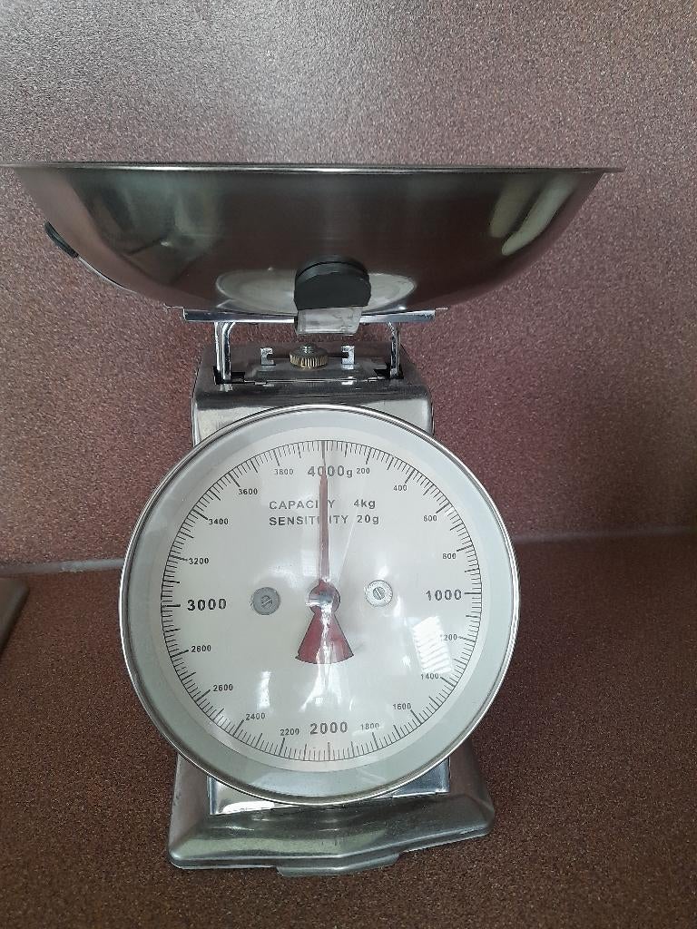 keukenweegschaal tot 4kg, Ophalen, Gebruikt, Zilver
