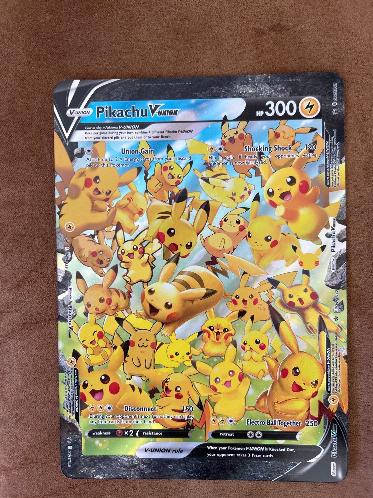 Pokémon Kaart Pikachu V-UNION (SWSH139) - Zeldzaam!, Ophalen of Verzenden, Zo goed als nieuw, Losse kaart