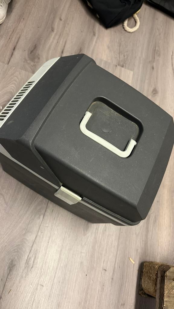 Unieke Volvo 12 V koelbox., Ophalen, Koelbox, Elektrisch