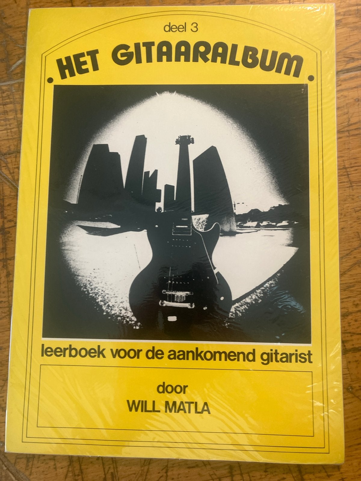 Het Gitaaralbum deel 3 - Leerboek voor de aankomend gitarist, Gitaar, Overige genres, Les of Cursus, Ophalen of Verzenden