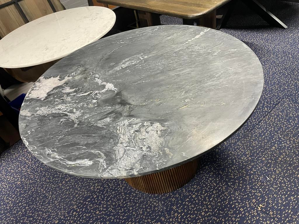Eleonora Maxime Eettafel Rond 130cm marmer mangohout, Huis en Inrichting, Tafels | Eettafels, Ophalen of Verzenden, Nieuw, Rond
