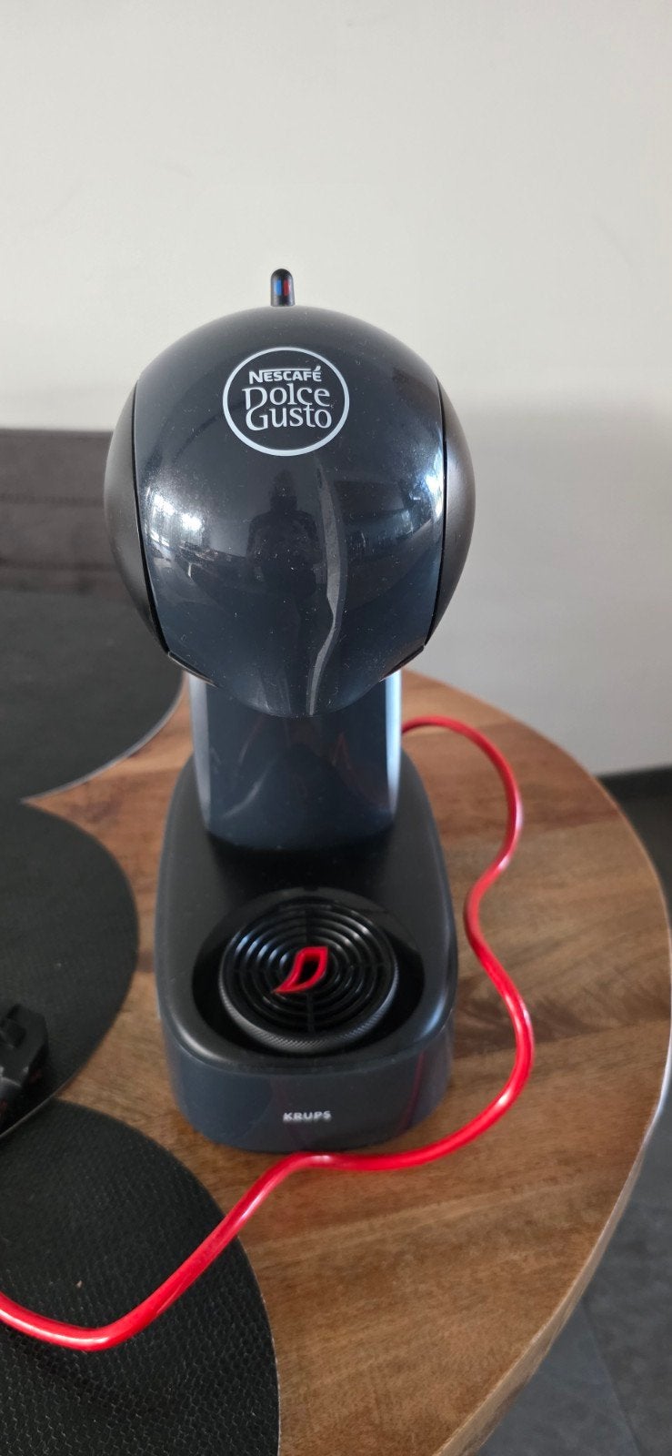 Nescafé Dolce Gusto Krups koffiezetapparaat, Ophalen, Koffiepads en cups, Gebruikt, Koffiemachine