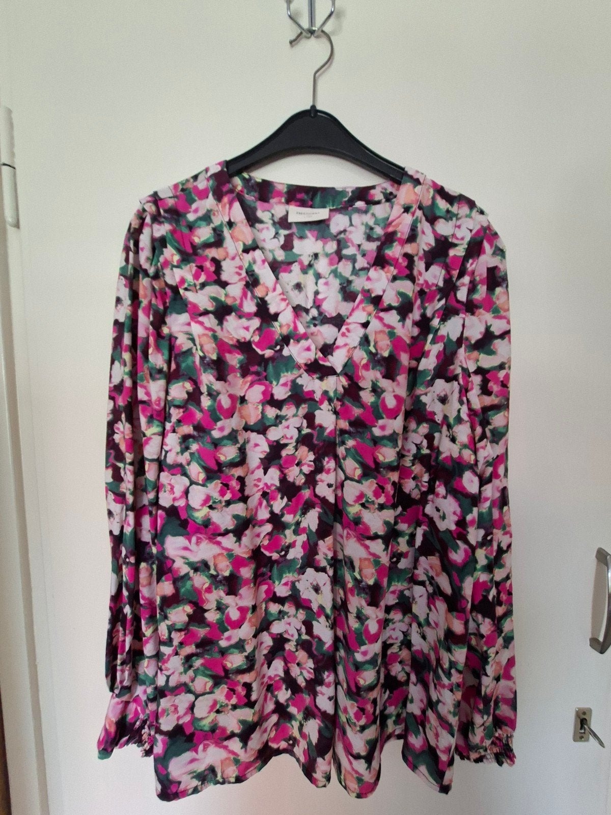 FREE/QUENT Bloes met bloemenprint - Maat XL, Meerkleurig, Maat 46/48 (XL) of groter, Ophalen of Verzenden, Zo goed als nieuw