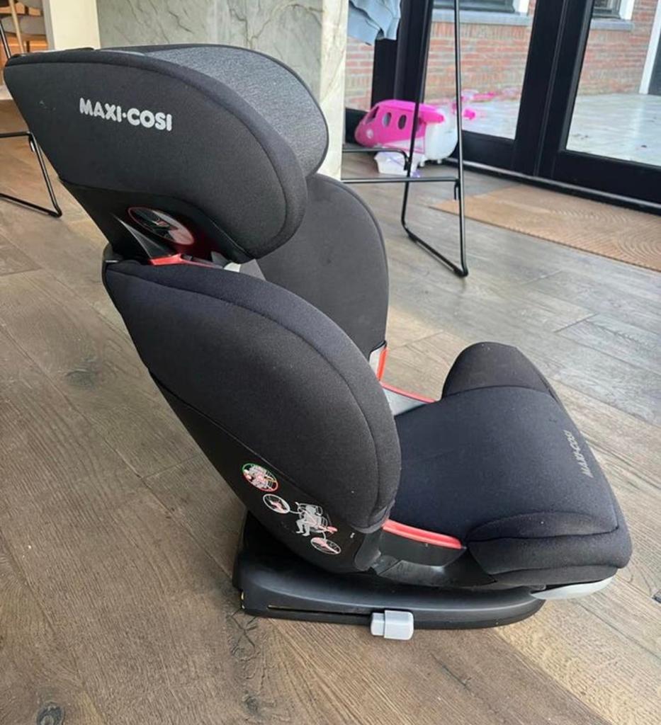 Maxi-Cosi autostoel met Isofix base - Zeer goede staat, Ophalen, Autogordel of Isofix, Zo goed als nieuw, 0 t/m 13 kg