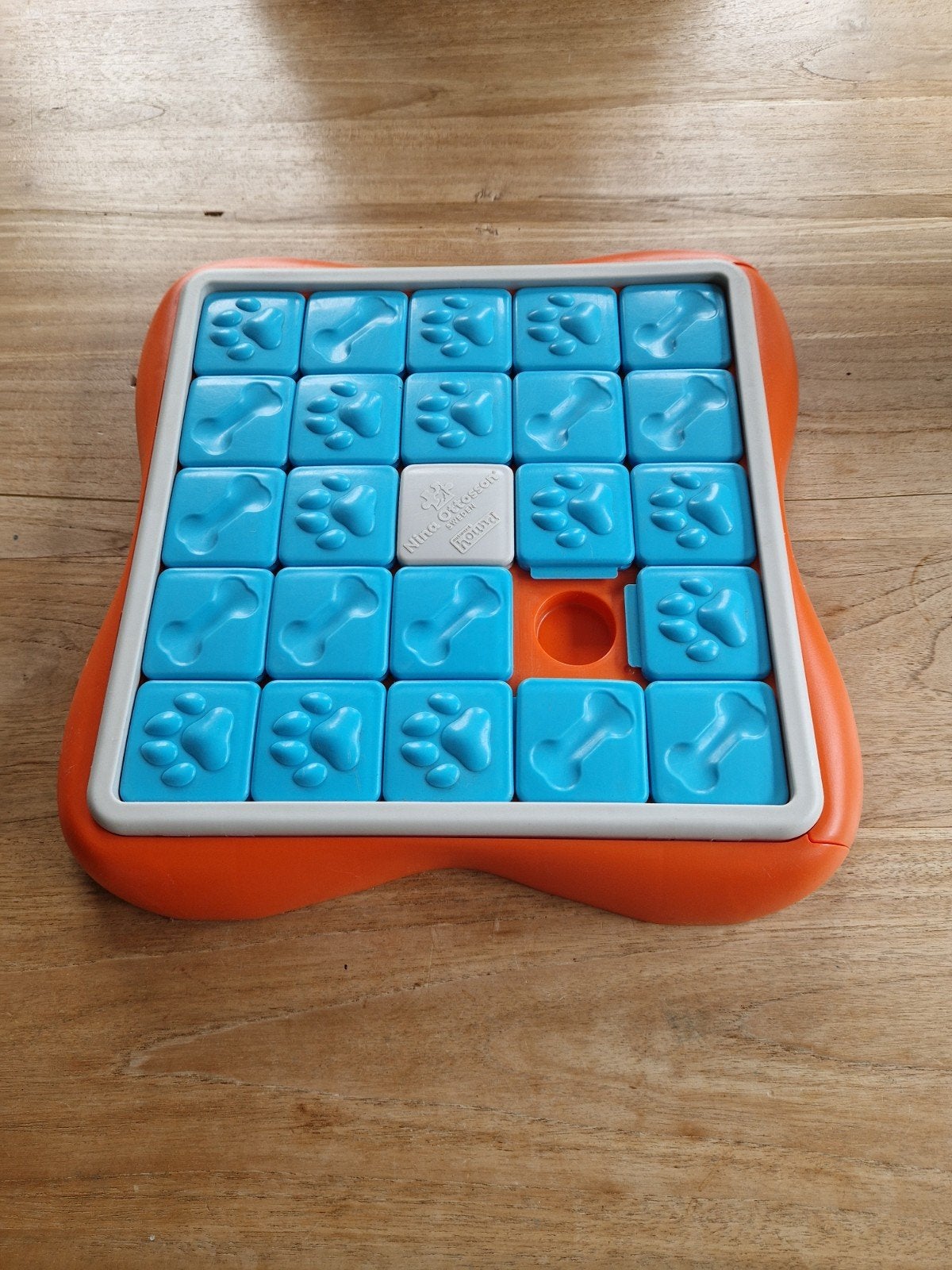 Nina Ottosson honden puzzel, Dieren en Toebehoren, Ophalen of Verzenden, Zo goed als nieuw, Hondenspeelgoed