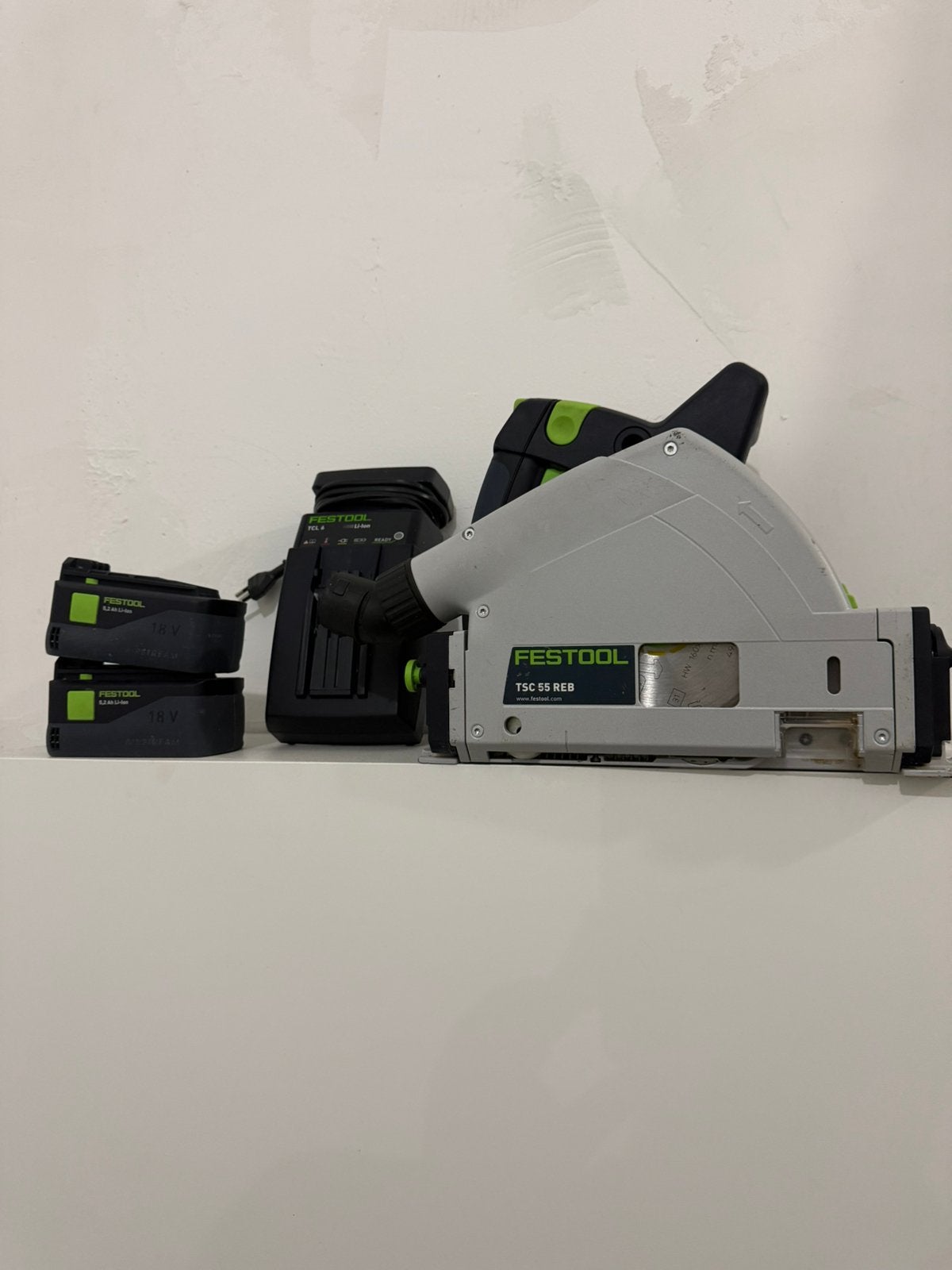 Festool invalzaag, Ophalen, Zo goed als nieuw, Minder dan 700 watt, Haakse handslijpmachine