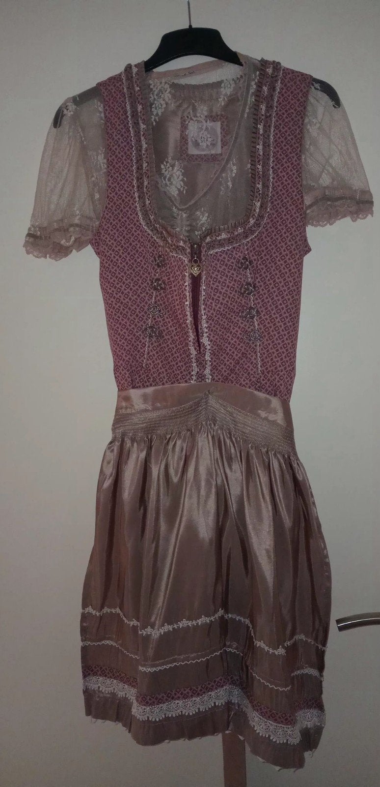 Traditionele Dirndl Jurk met Bloemen Haarband, Kleding | Dames, Ophalen, Zo goed als nieuw, Maat 46/48 (XL) of groter, Overige thema's
