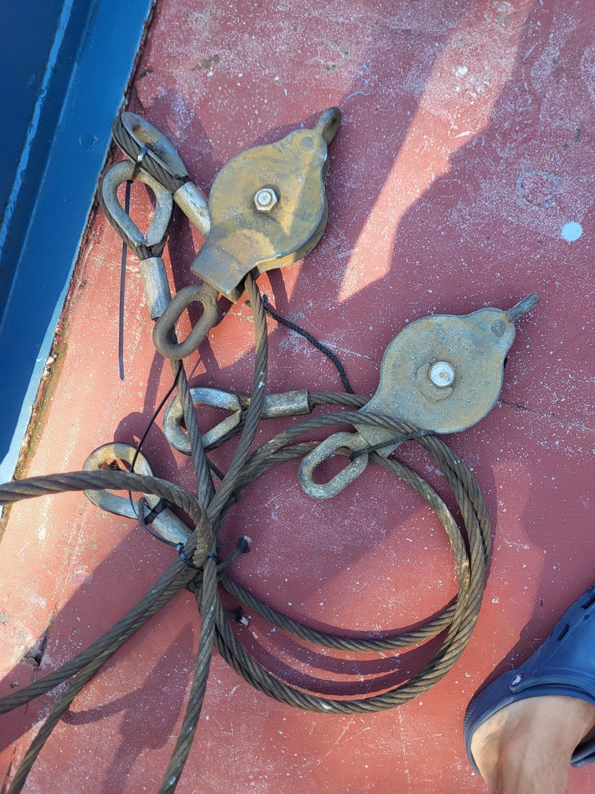 2 Stalen Katrollen met hondsvot en Staalkabel, Ophalen of Verzenden