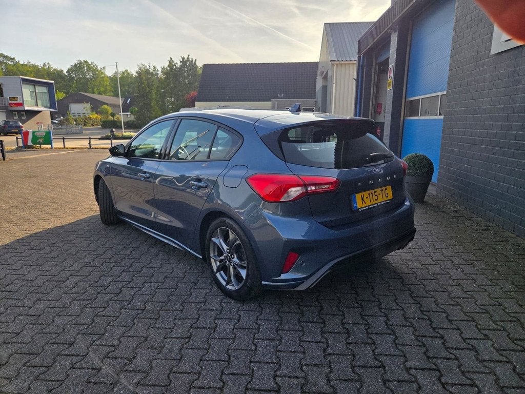 Ford FOCUS 1.5 EcoBoost ST Line Business, Auto's, Ford, 1304 kg, Stof, Gebruikt, 700 kg