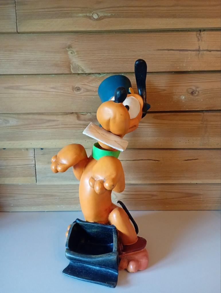 Vintage Pluto "de postbode" beeld - Disney, Ophalen, Goofy of Pluto, Gebruikt, Beeldje of Figuurtje