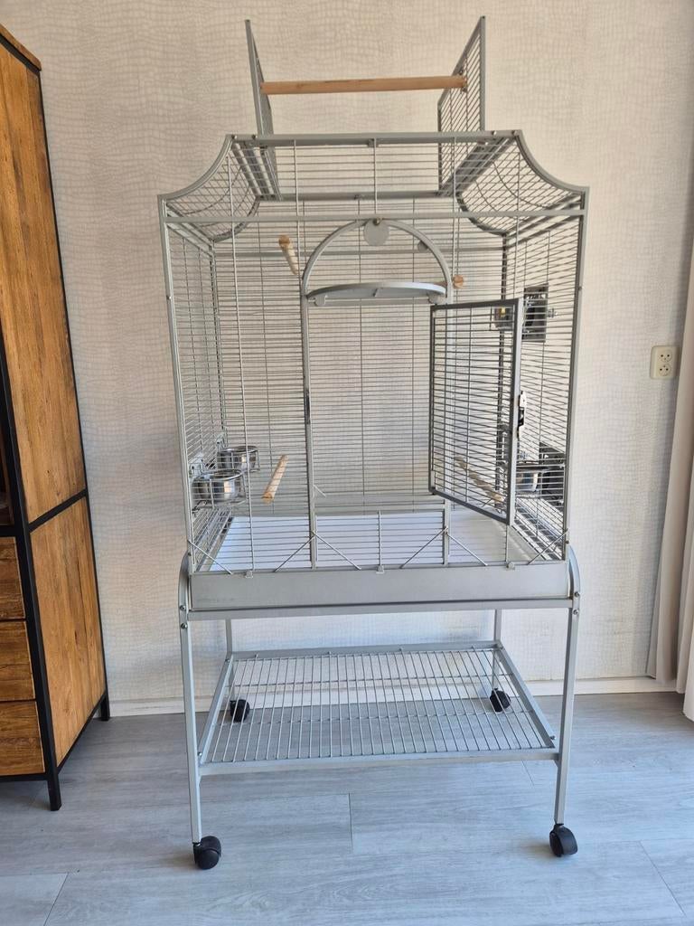 Vogelkooi Montana Madeira, Dieren en Toebehoren, Vogels | Hokken en Kooien, Ophalen, Gebruikt, Overige materialen, Vogelkooi