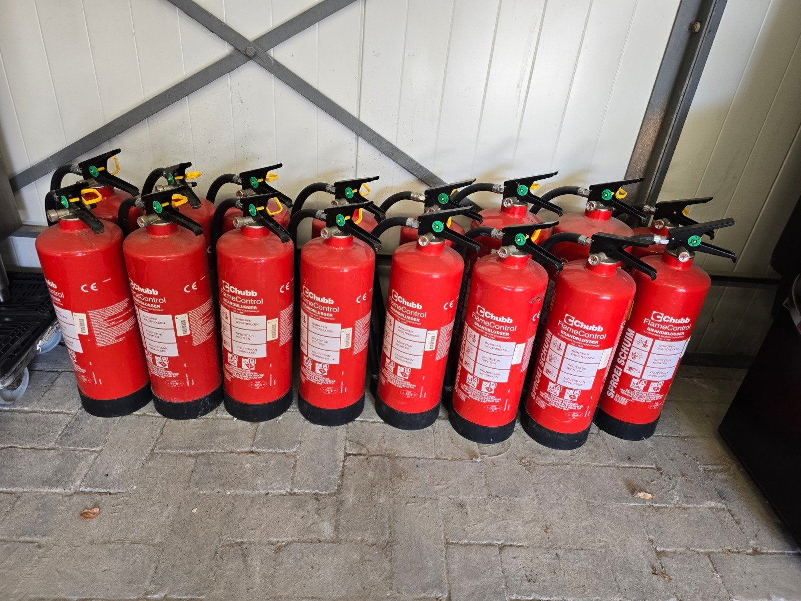 Brandblussers € 10 euro per stuk, Ophalen