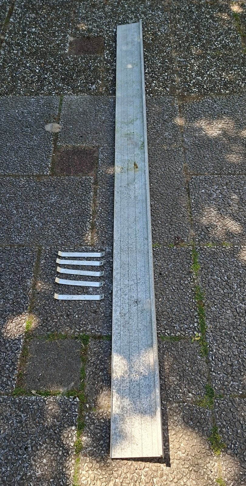 Aluminium pottenplank 2,5m voor hobbykas met schoren, Ophalen