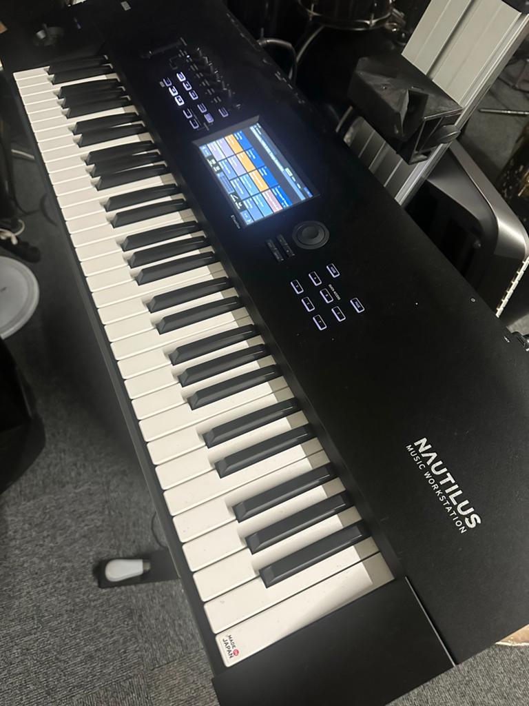 Korg Nautilus Workstation - Perfecte Staat, Muziek en Instrumenten, Keyboards, Ophalen, 61 toetsen, Korg, Zo goed als nieuw