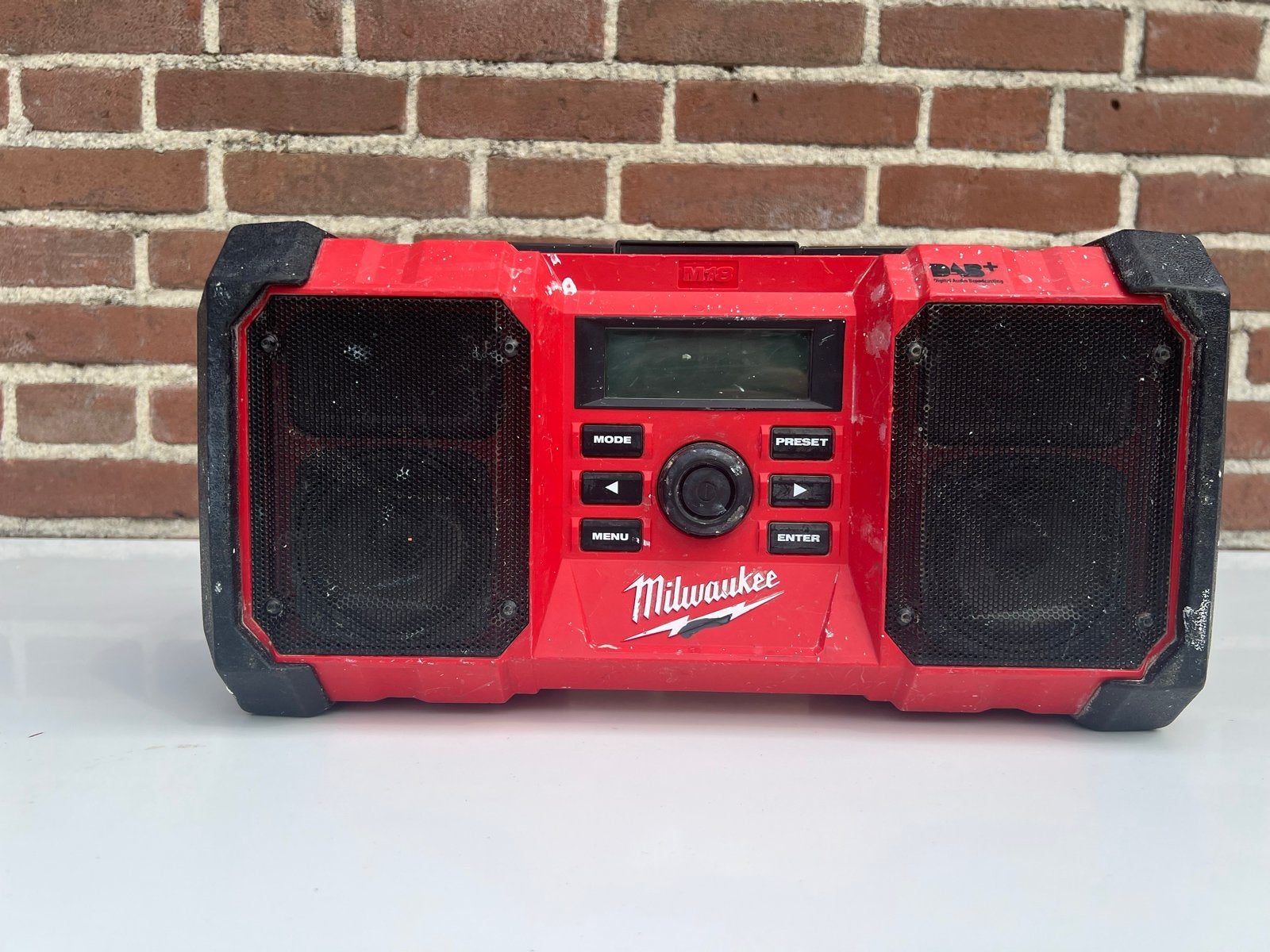 Milwaukee Bouwradio M18 JSRDAB+ - Robuust en Krachtig, Ophalen, Gebruikt, Bouwradio