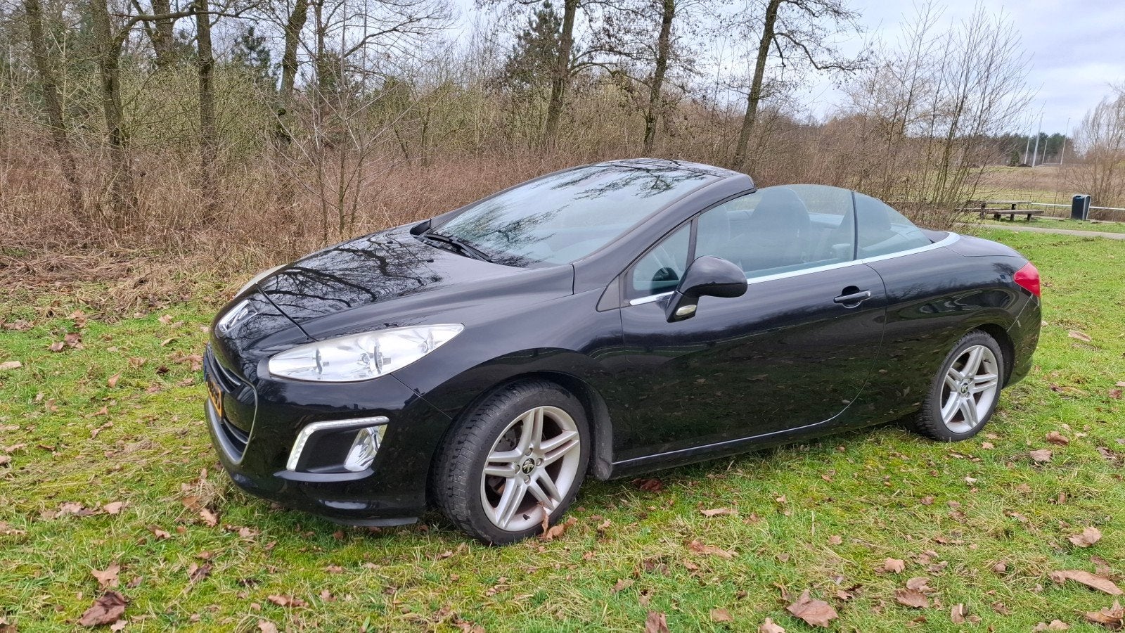 Peugeot 308 1.6 VTI Sport CC 2013 Zwart, Auto's, Voorwielaandrijving, Parkeersensor, Stof, Zwart