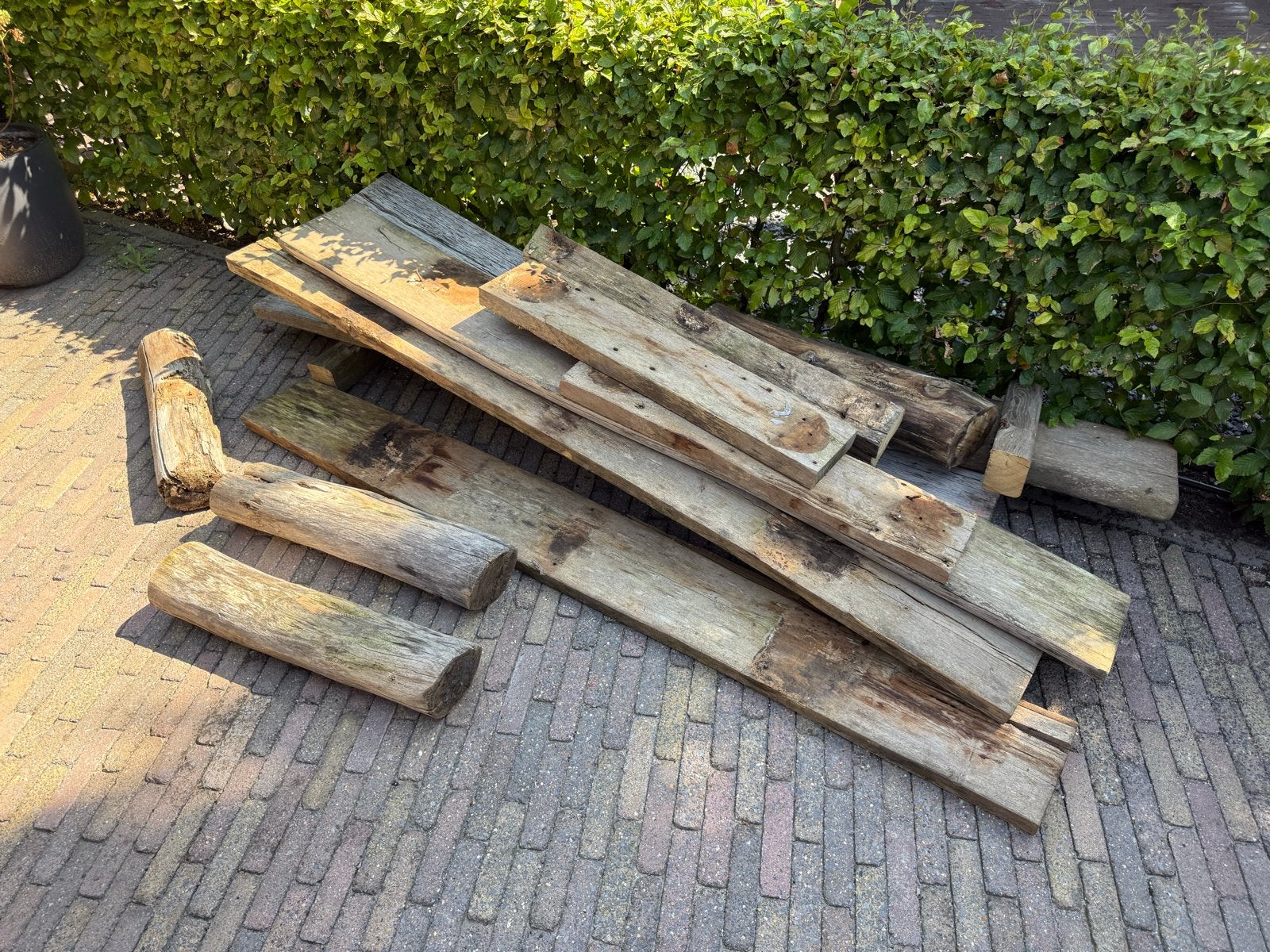 Gratis brandhout: planken en stammen, Tuin en Terras, Haardhout, Minder dan 3 m³, Ophalen, Overige houtsoorten, Blokken