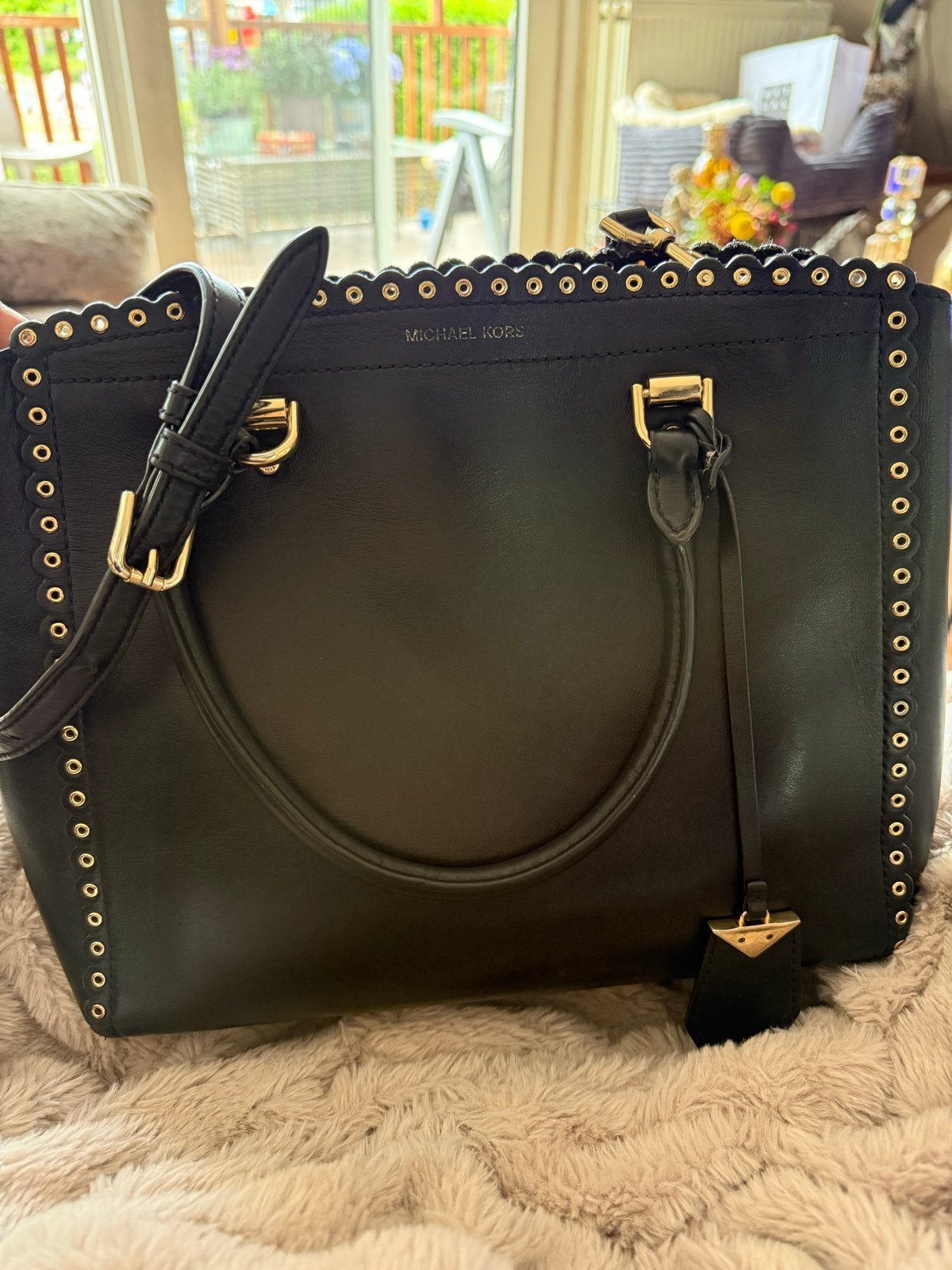 Michael Kors Leren Handtas Zwart met Gouden Studs, Ophalen of Verzenden, Gebruikt, Zwart, Handtas