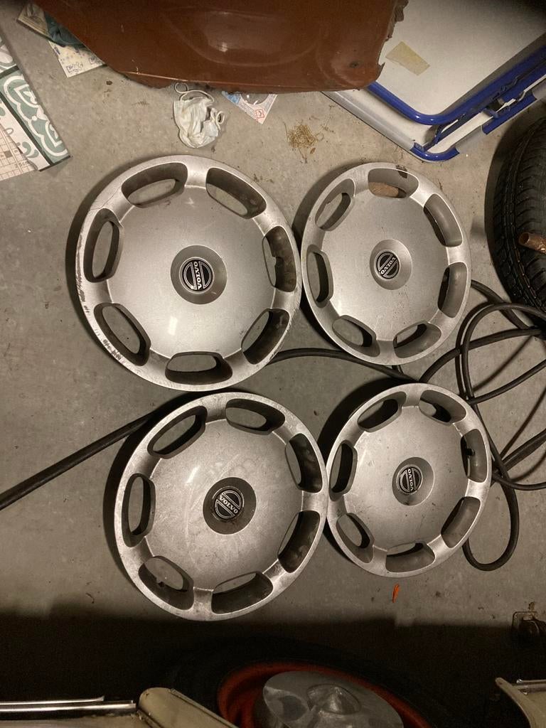 Wieldoppen 15 inch Volvo 850/ S70/ V70, Ophalen of Verzenden, Gebruikt