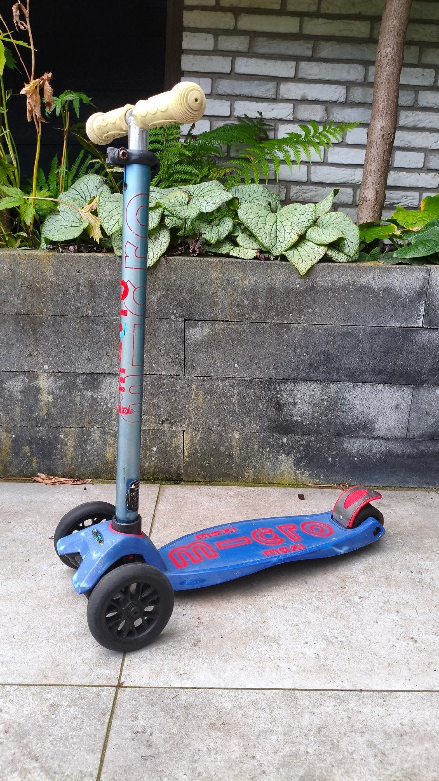 Micro Maxi Deluxe Step - Blauw / Rood, Fietsen en Brommers, Ophalen of Verzenden, Gebruikt, Gewone step, Micro